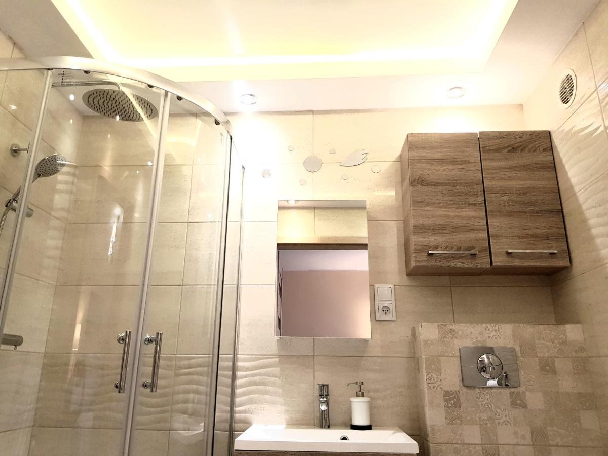 Apartment Glamour Downtown Balcony คราคูฟ ภายนอก รูปภาพ