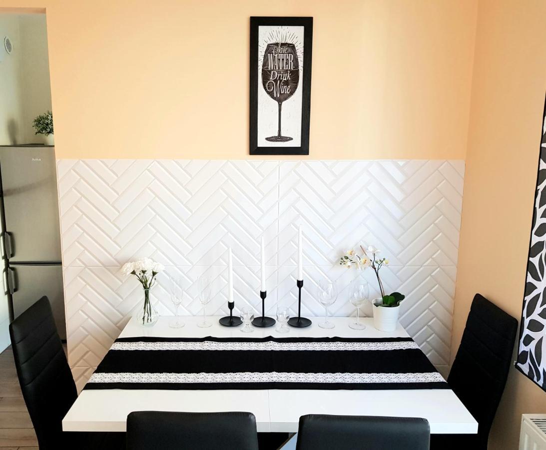 Apartment Glamour Downtown Balcony คราคูฟ ภายนอก รูปภาพ